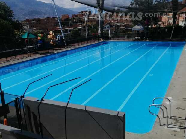 Piscina semiolimpica 