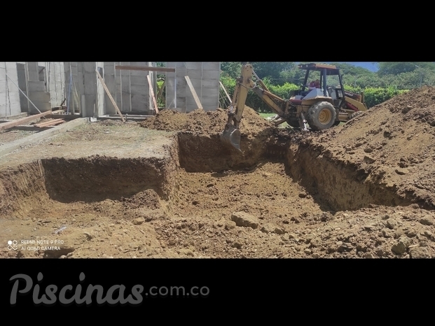 Excavacion para construccion de  piscina en sopetran