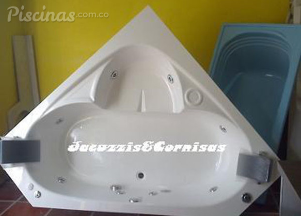 Jacuzzis en fibra de vidrio