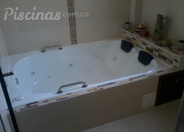 Jacuzzi 1.80 x 1.20