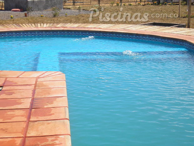 piscina finca Sra .ospina