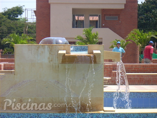 FUENTE LUMINOSA